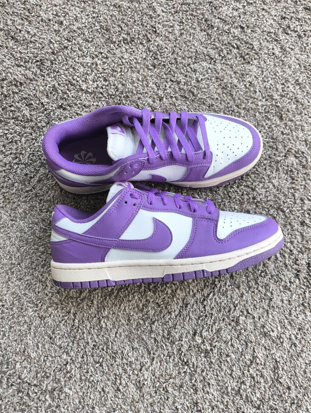 Wmns Nike Dunk Low "Black Raspberry" Size 8.5W - 7M